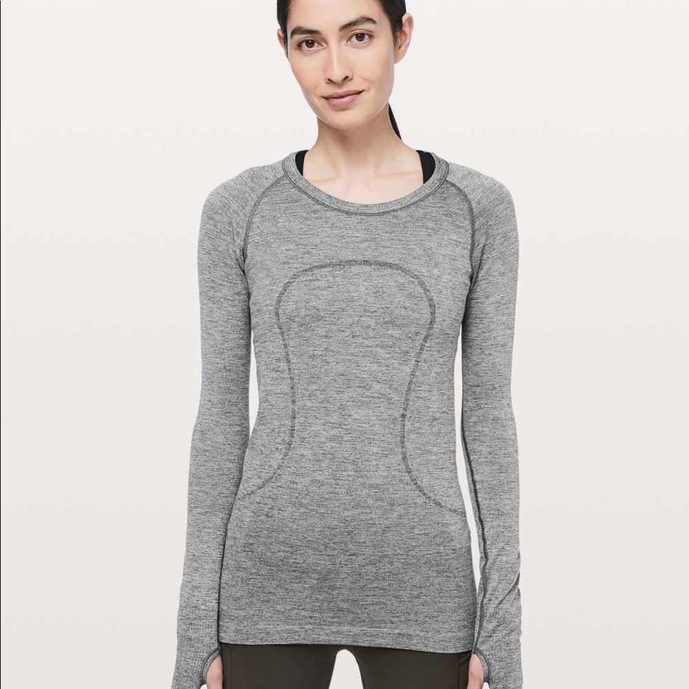 Lululemon Swiftly Tech Long Sleeve Crew *Sparkle
Black / White / Silver